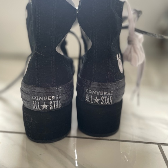 Special edition, Disney converse shoes. - Picture 5 of 9